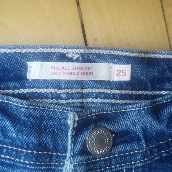 Levi's Ribcage Wide Leg Jeans - Picture 5 of 14